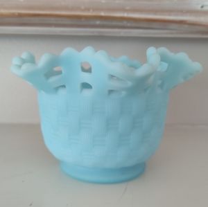 Vintage Fenton Art Glass Satin Blue Basket Weave bowl